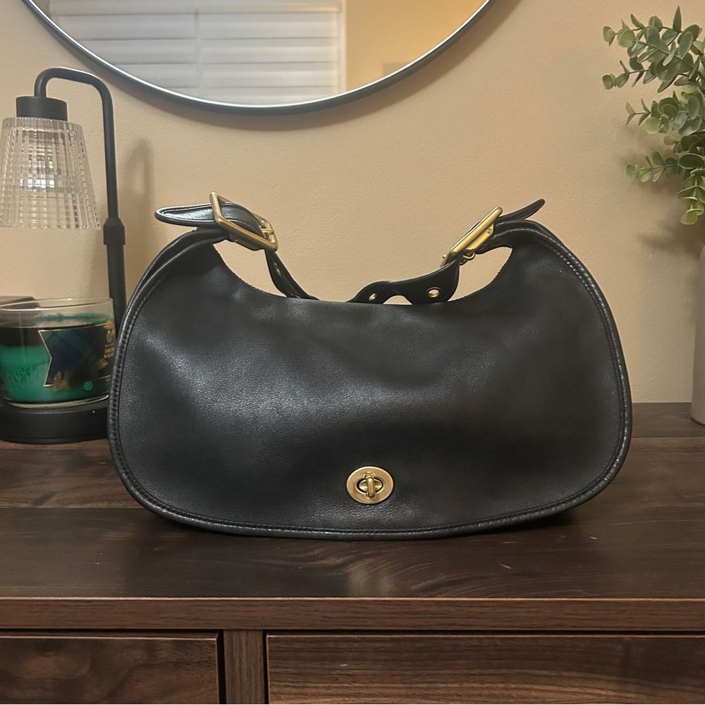 [SOLD] Vintage Coach Legacy Crescent Bag | Black, 9338